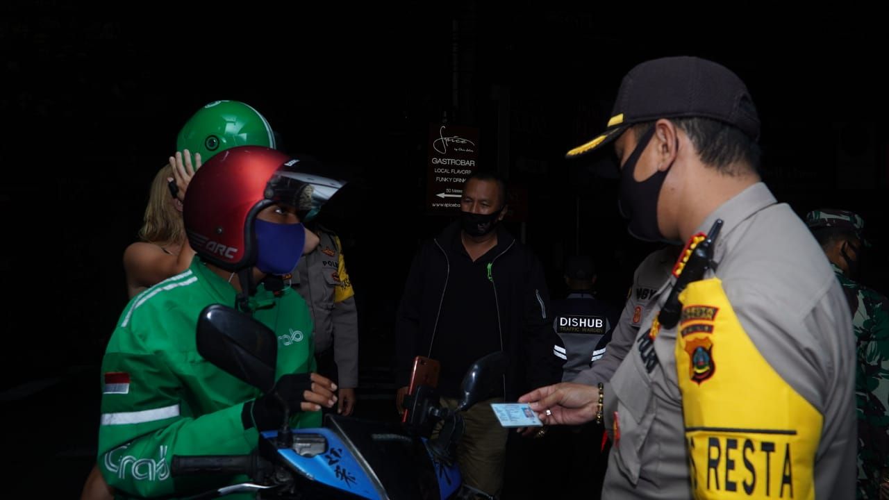 podiumnews.com-Ops Yustisi di Kuta, Sebanyak 23 Orang Pelanggar Terjaring 